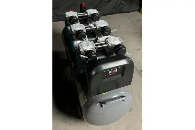 Безмасляний поршневий компресор Mast MOF1680/3x1500-120L 10