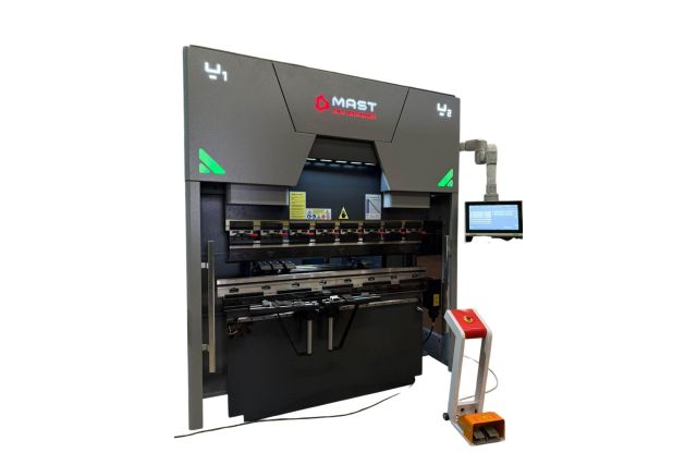 Електро-гідравлічний листозгинальний прес з ЧПК...