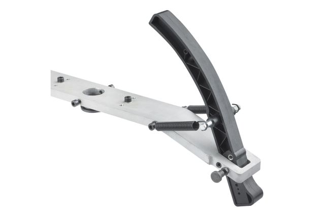 Держатель балансировочного стенда для...