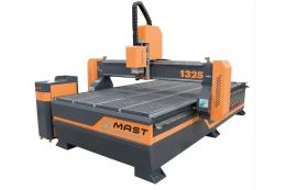 Фрезерний верстат по дереву з ЧПУ MAST HOLZTECHNIK 1325Pro