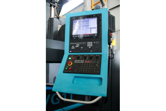 Двоколонний вертикальний обробний центр з ЧПУ...