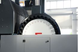 Двухстоечный вертикальный обрабатывающий центр с ЧПУ OZCO VG42