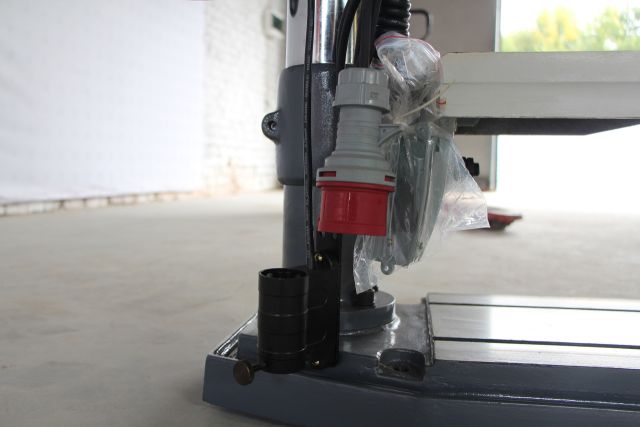 Настольный сверлильный станок CORMAK W25