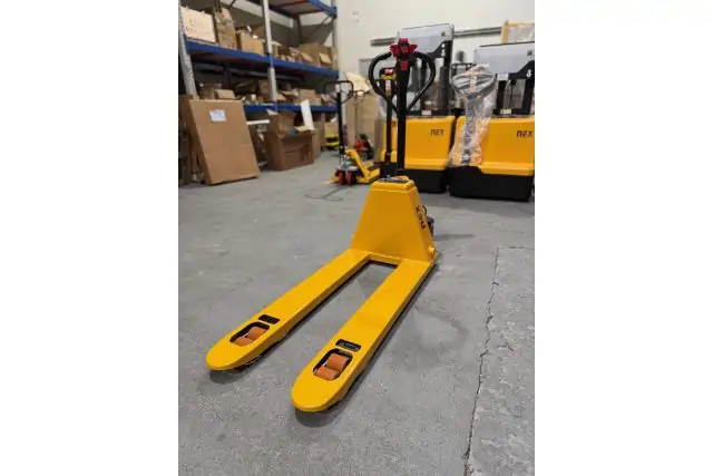 Рокла с электроприводом NEX EPT15H 1500 кг Li-Ion 7