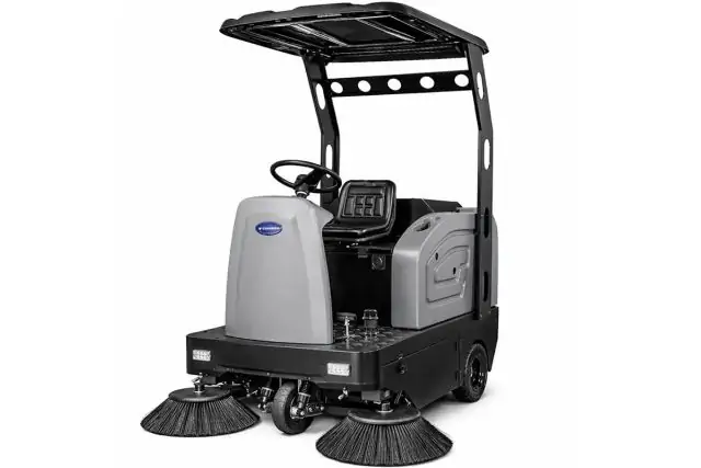 Аккумуляторная подлогомоющая машина с сиденьем CORMAK ZP8700 3