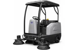 Аккумуляторная подлогомоющая машина с сиденьем CORMAK ZP13000 2