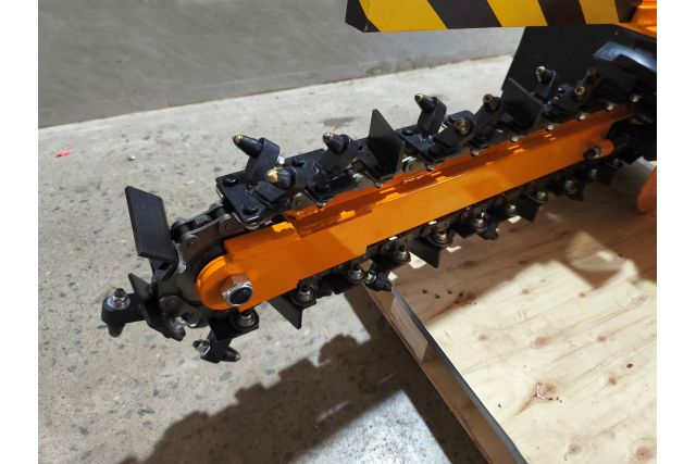 Траншеєкопач MAST Bautechnik MGF-1500E 9