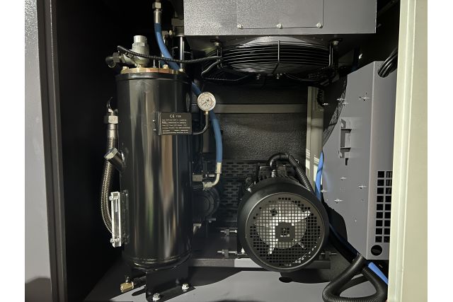 Гвинтовий компресор 16 Бар Mast LZN-30 COMBO inverter (осушувач + ресивер 500 л) 8