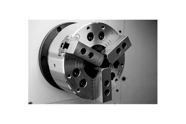 Токарный станок с ЧПУ Cormak CKT 400x1000 4