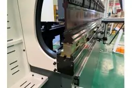 Електро-гідравлічний листозгинальний прес MAST CNC Machinen WE-70T/2500 з Syntec-630BA 3