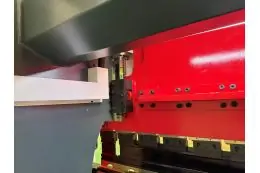 Електро-гідравлічний листозгинальний прес MAST CNC Machinen WE-70T/2500 з Syntec-630BA 13