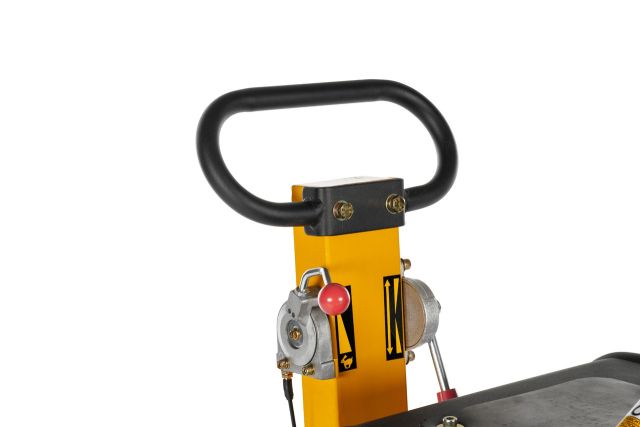 Бензиновая реверсивная виброплита Lumag RP300HPCA (38кН)