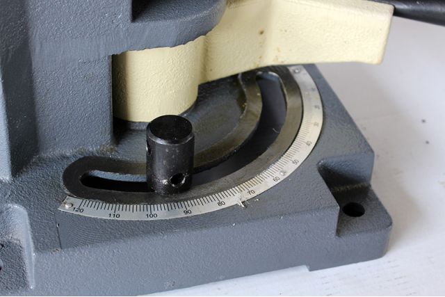 Универсальный ручной станок для гибки Cormak UB 100A