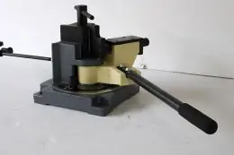 Універсальний загинаючий верстат CORMAK UB 100A 16