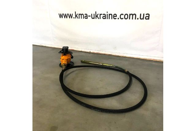 Глубинный вибратор для бетона Lumag LFR 15E