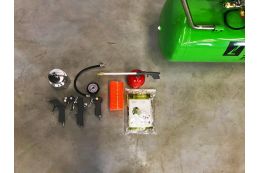 Компресор Zipper ZI-COM100-2V5 Компресор Zipper ZI-COM100-2V5