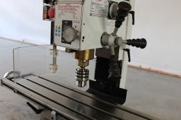 Фрезерный станок CORMAK HK-25L Vario