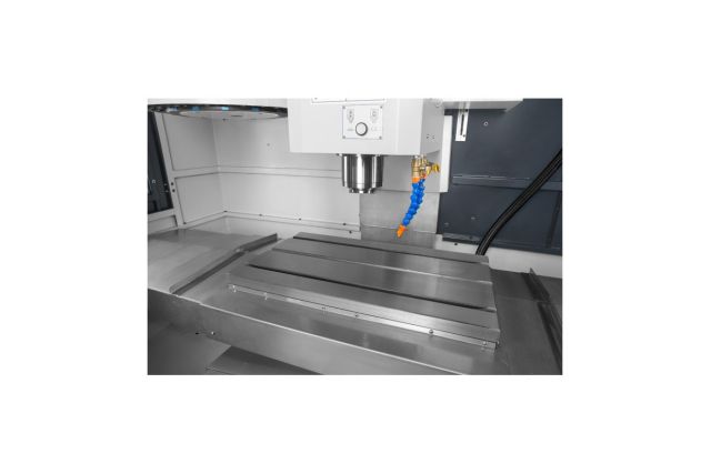 Оброблювальний центр з ЧПУ Cormak MILL 650