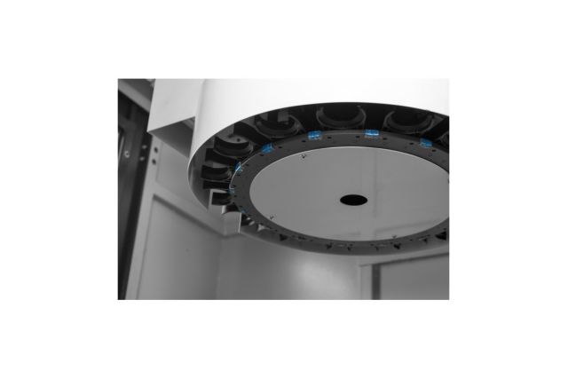 Обрабатывающий центр с ЧПУ Cormak MILL 650