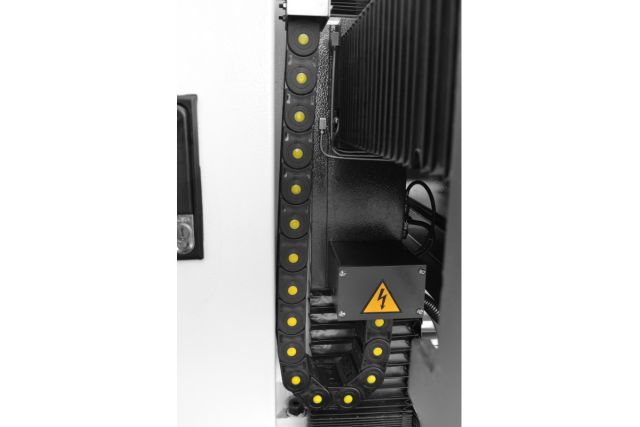 Инструментально-фрезерный станок с ЧПУ Cormak XL8140