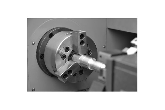 Токарний верстат з ЧПУ Cormak 320x750