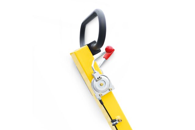 Виброплита BAMATO R-165RV