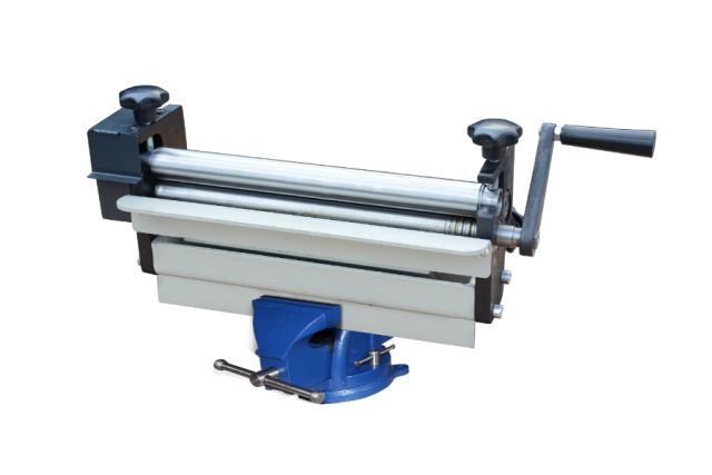 Гідравлічний 3-валковий згинальний верстат Isitan NS