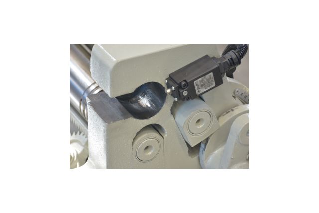 Роликовый листогиб Isitan IR 1270 x 56