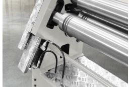 3-валковый гибочный станок Isitan 3R HMD 2050 x 95