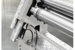 3-валковий гибочний верстат Isitan 3R HMD 2050 x 95 3