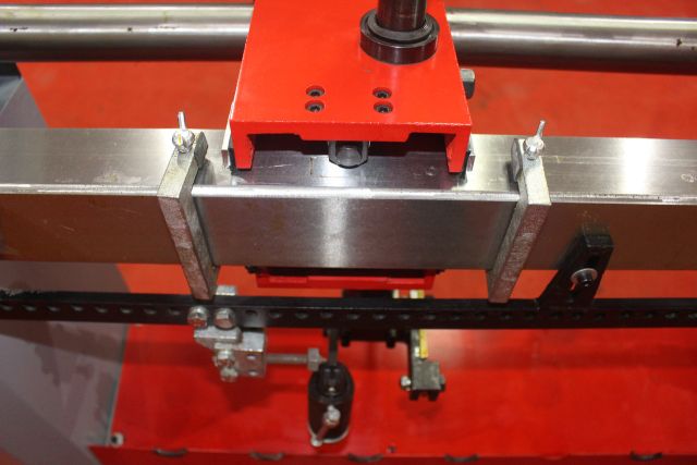 Копіювально-токарний верстат Holzmann DBK 1300