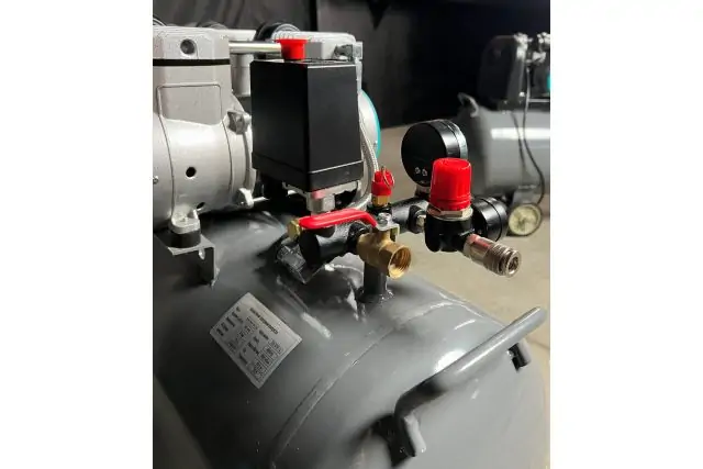Безмасляний поршневий компресор Mast MOF1680/3x1500-120L 7
