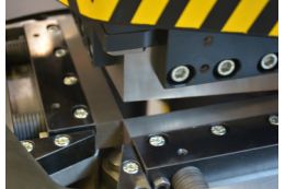 Кутовисічний верстат з можливістю регулювання кута Isitan HNM-6VP Кутовисічний верстат з можливістю регулювання кута Isitan HNM-6VP