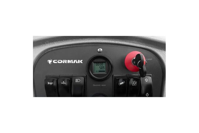 Аккумуляторная подлогомоющая машина с сиденьем CORMAK ZP7500 5