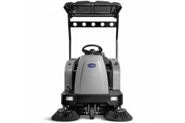 Акумуляторна підлогомийна машина з сидінням CORMAK ZP8700 2