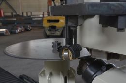 Отбортовочно-отрезной станок Isitan SDK 8 Отбортовочно-отрезной станок Isitan SDK 8