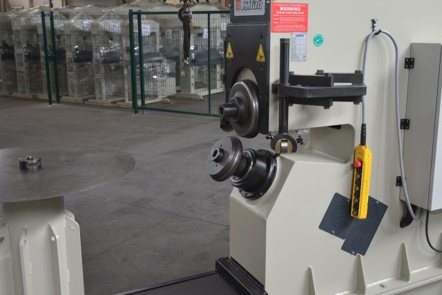 Отбортовочно-отрезной станок Isitan SDK 8