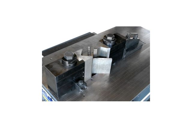 Горизонтальный гидравлический пресс Isitan HP 40