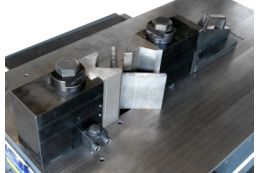 Горизонтальный гидравлический пресс Isitan HP 40 Горизонтальный гидравлический пресс Isitan HP 40