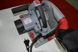 Заглибна дискова пила Holzmann TAS 165PRO (напрямна лінійка не входить у комлектація)