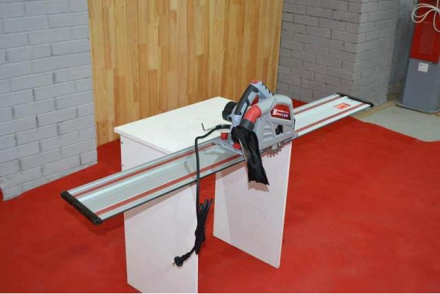 Заглибна дискова пила Holzmann TAS 165 (напрямна лінійка не входить у комлектація)