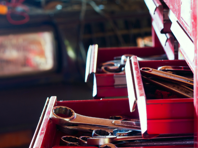 Інструменти для автомайстерень