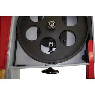 Стрічкова пила Holzmann HBS 700 672