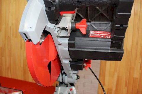 Пила торцовочно-циркулярная Holzmann TK 305 2116